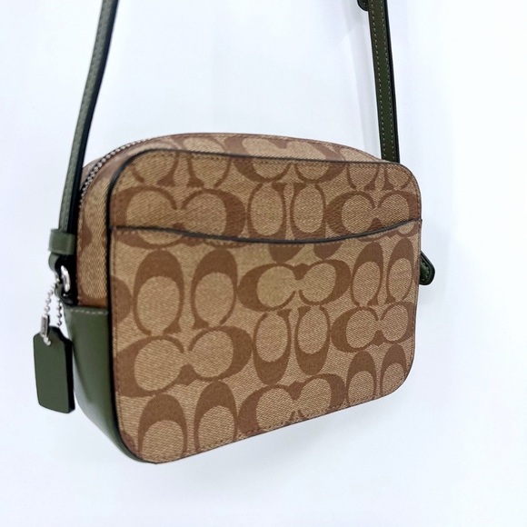 Beautiful Coach Mini Camera Bag - Picture 5 of 11